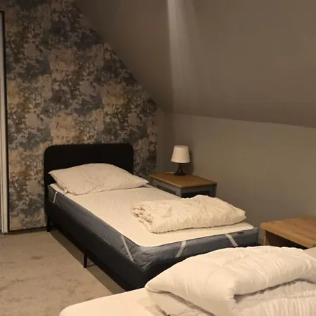 Rancho U Bodzia بيت للعطل Jeleniow
